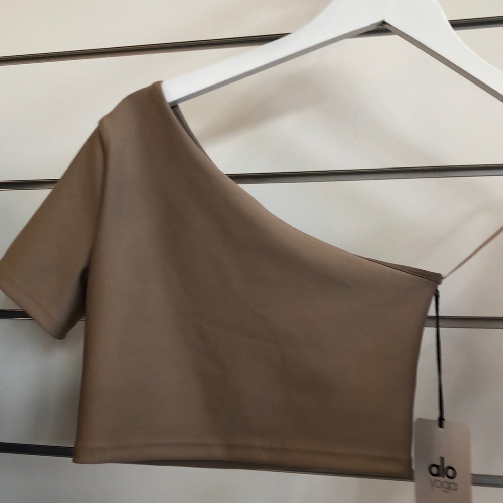 NWT Alo Yoga Airlift Wave Crop Short Sleeve